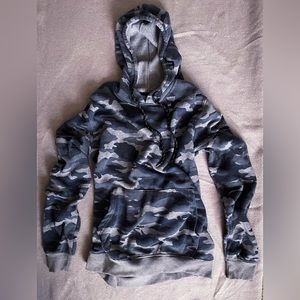 MODERN CULTURE HOODIE ADULT SZ LG Camo Hoodie. Pre-Owned Item. Great Condition